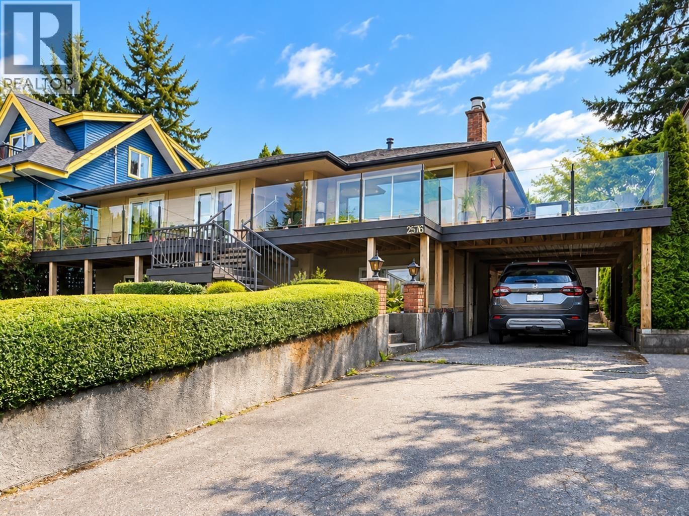 2576 WALL Street, Vancouver, British Columbia V5K 1A5