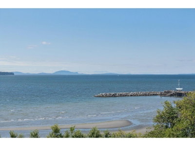 15165 MARINE Drive | White Rock British Columbia | Slide Image Thirty-five