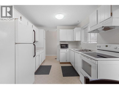 2550 OSPIKA Boulevard | Prince George British Columbia | Slide Image Three