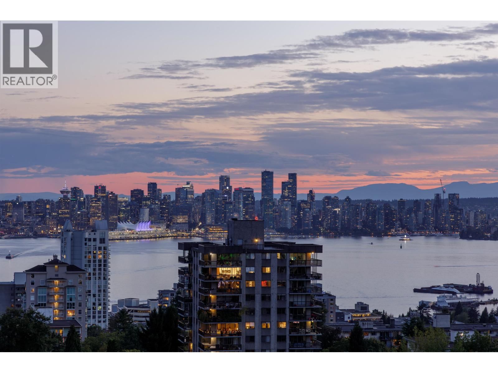 135 13TH Street, North Vancouver, British Columbia V7L 0J8