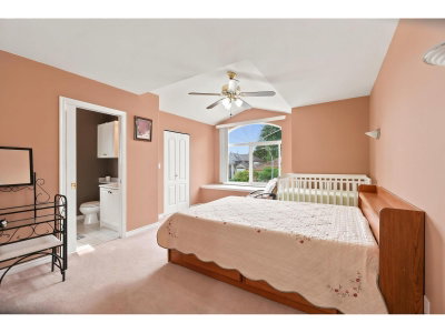 12587 60A Avenue | Surrey British Columbia | Slide Image Nineteen