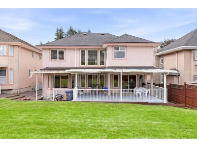 12587 60A Avenue | Surrey British Columbia | Slide Image Thirty