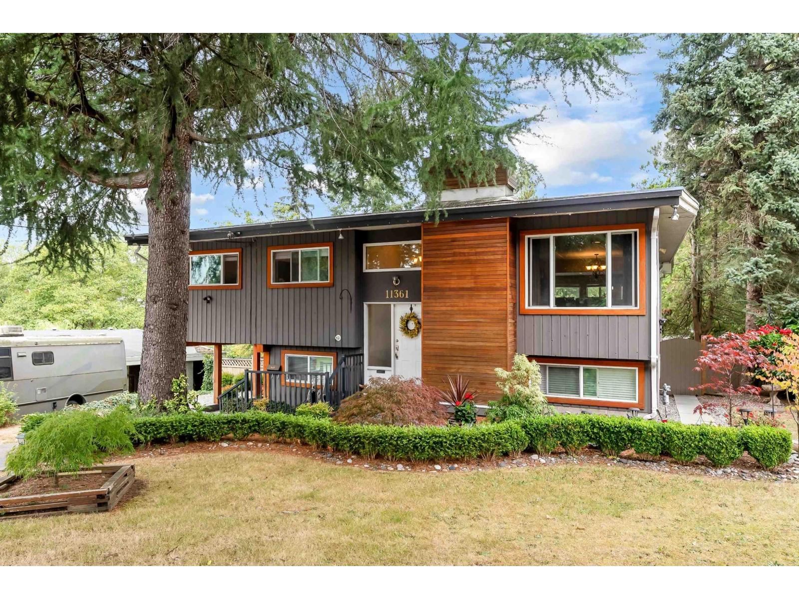 11361 96 Avenue, Surrey, British Columbia V3V 1V7