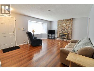 230 WILSON Crescent | Prince George British Columbia | Slide Image Three