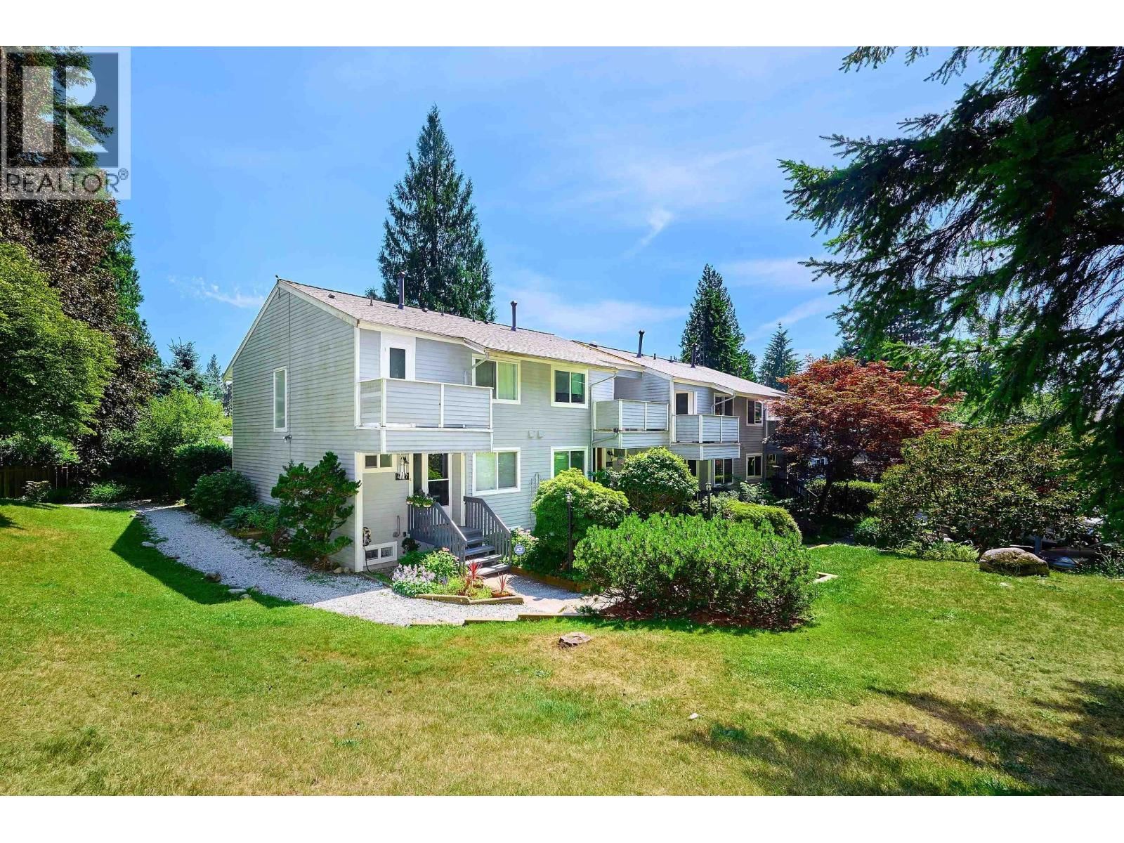4627 HOSKINS Road, North Vancouver, British Columbia V7K 2R2