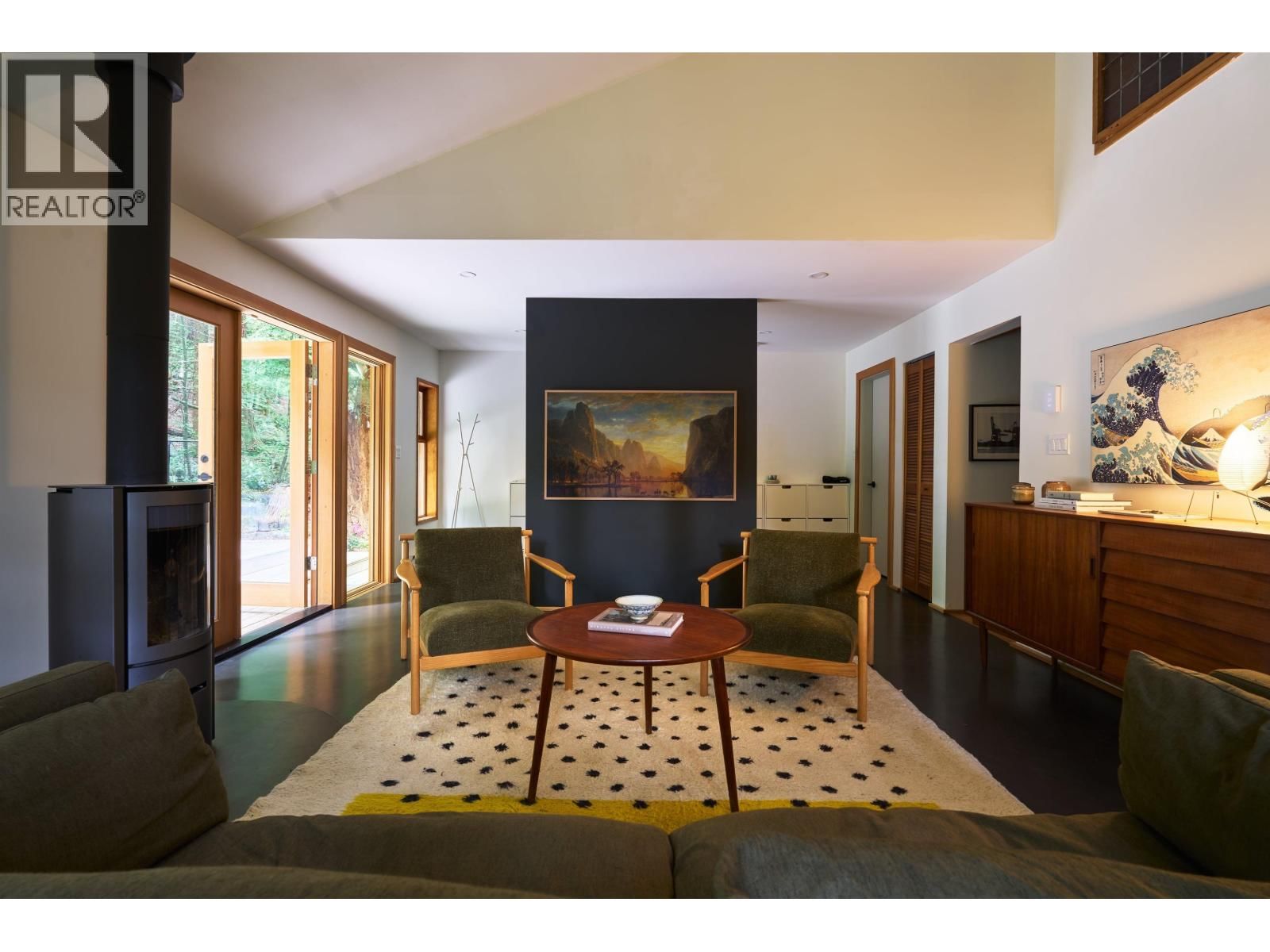 4759 MOUNTAIN Highway, North Vancouver, British Columbia V7K 2K7