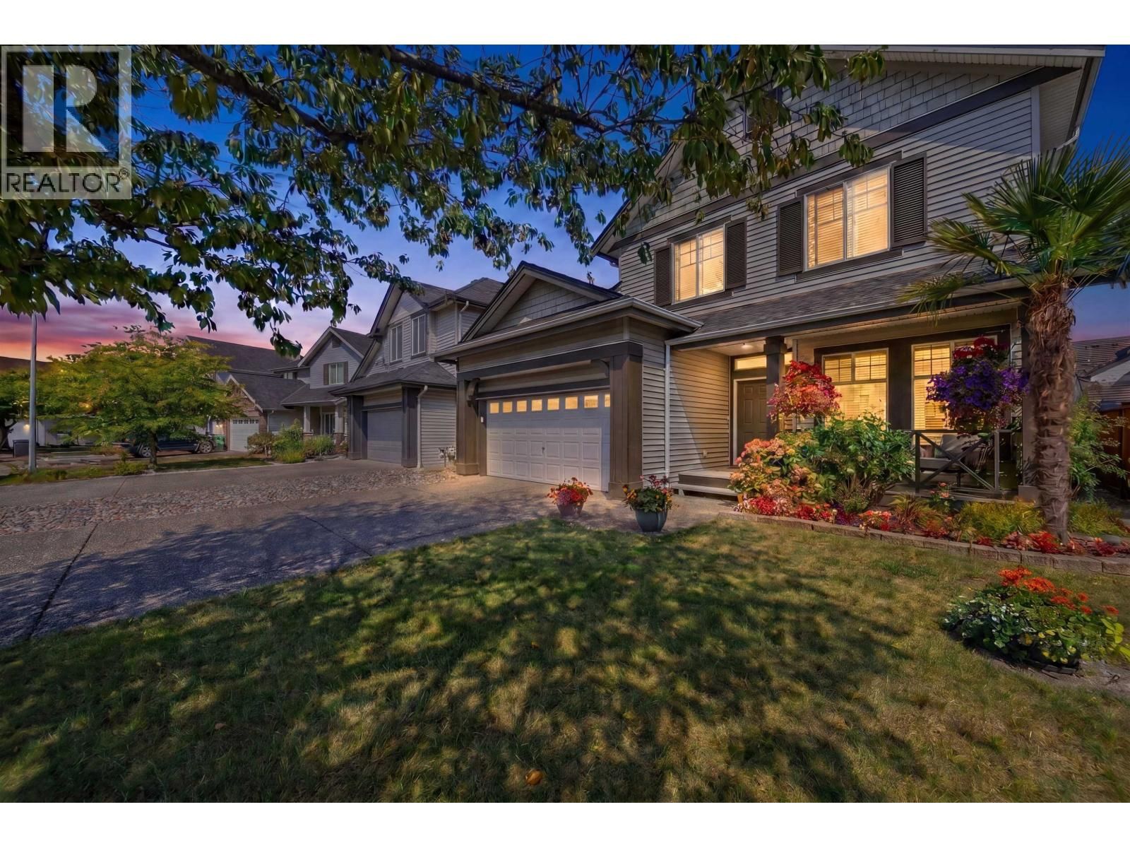 1049 EUPHRATES Crescent, Port Coquitlam, British Columbia V3B 8B8