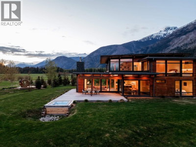 9209 PEMBERTON MEADOWS Road | Pemberton British Columbia | Slide Image Two