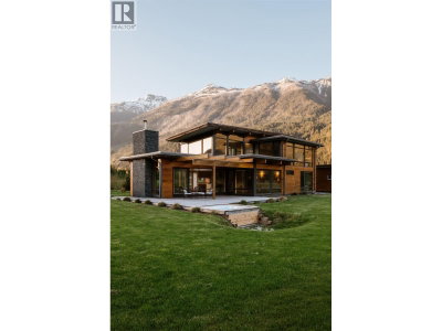 9209 PEMBERTON MEADOWS Road | Pemberton British Columbia | Slide Image Twenty-eight