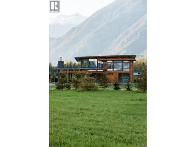 9209 PEMBERTON MEADOWS Road | Pemberton British Columbia | Slide Image Thirty