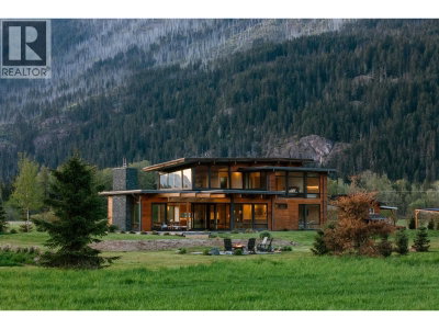9209 PEMBERTON MEADOWS Road | Pemberton British Columbia | Slide Image Thirty-two