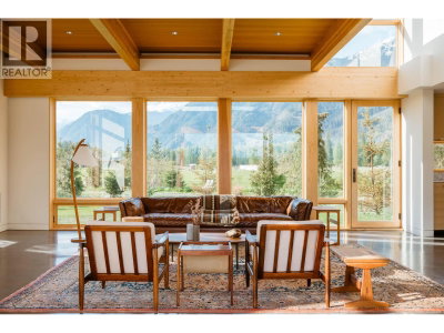 9209 PEMBERTON MEADOWS Road | Pemberton British Columbia | Slide Image Eight