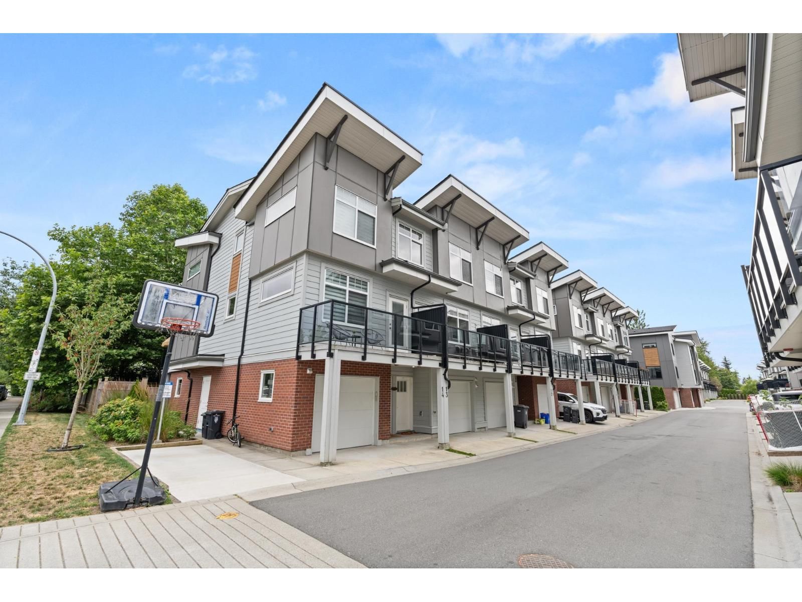 4771 224 Street, Langley, British Columbia V3A 3N5