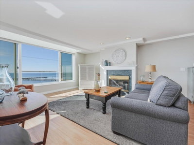 15165 MARINE Drive | White Rock British Columbia | Slide Image Two