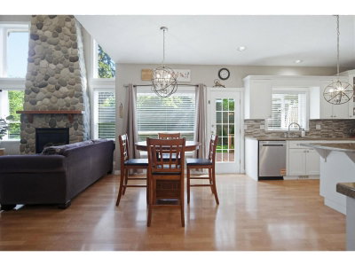 15512 37A Avenue | Surrey British Columbia | Slide Image Five