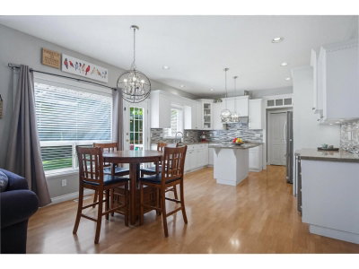 15512 37A Avenue | Surrey British Columbia | Slide Image Six