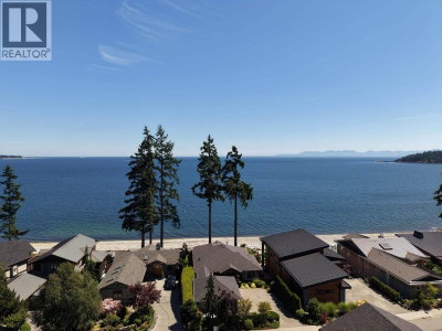6014 SILVERSTONE Lane | Sechelt British Columbia | Slide Image Ten