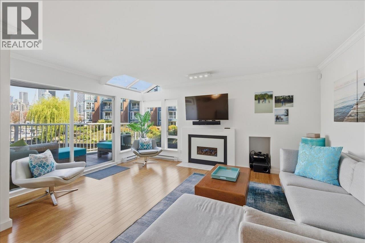 1523 MARINER Walk, Vancouver, British Columbia V6J 5A6