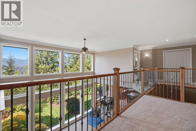 10240 ROLLEY Crescent | Maple Ridge British Columbia | Slide Image Nine