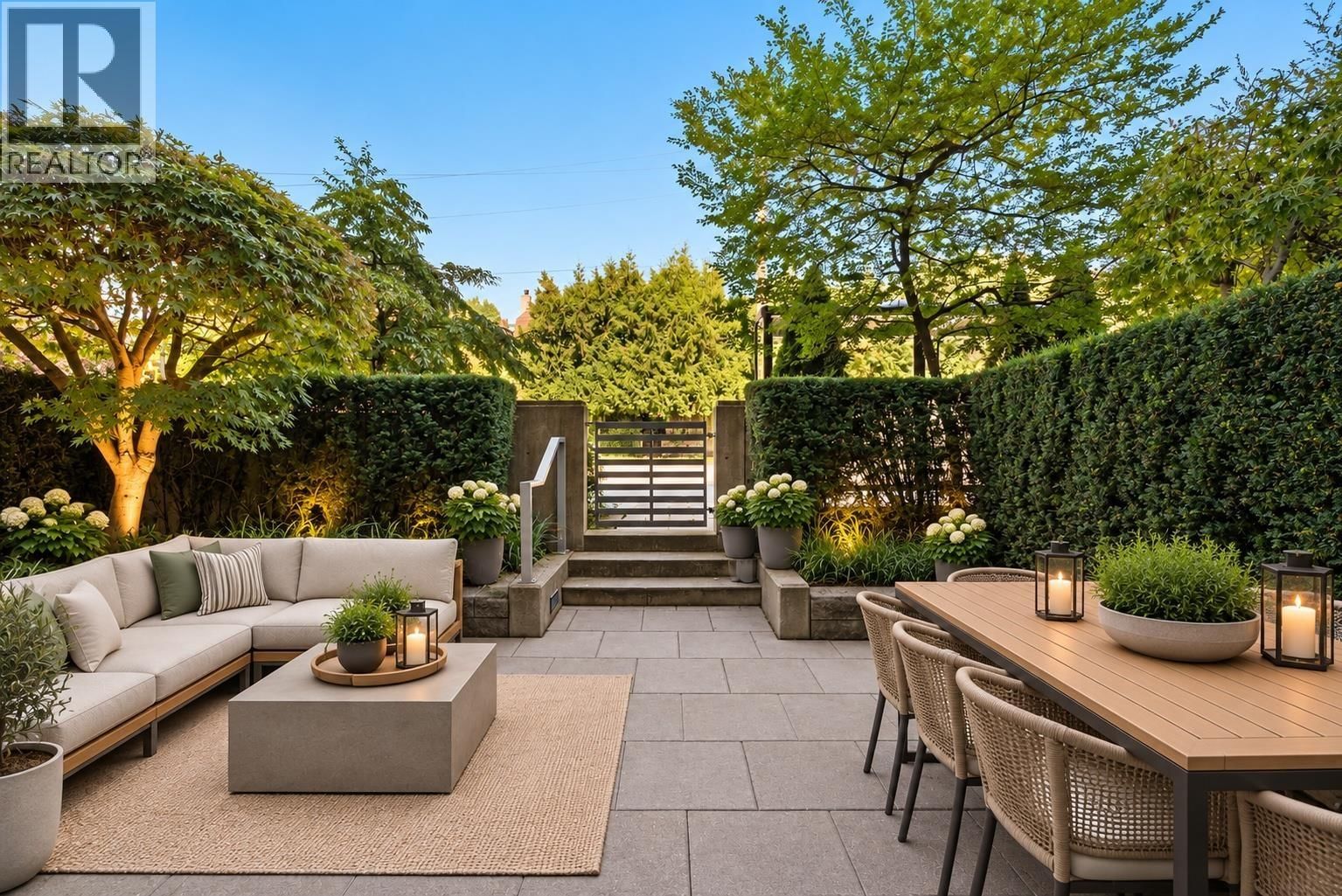 221 3RD Street, North Vancouver, British Columbia V7L 0C1