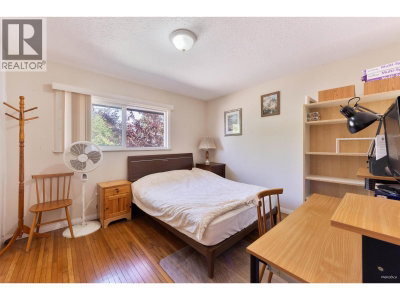 539 SCHOOLHOUSE Street | Coquitlam British Columbia | Slide Image Twelve