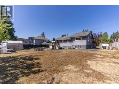 539 SCHOOLHOUSE Street | Coquitlam British Columbia | Slide Image Twenty-two