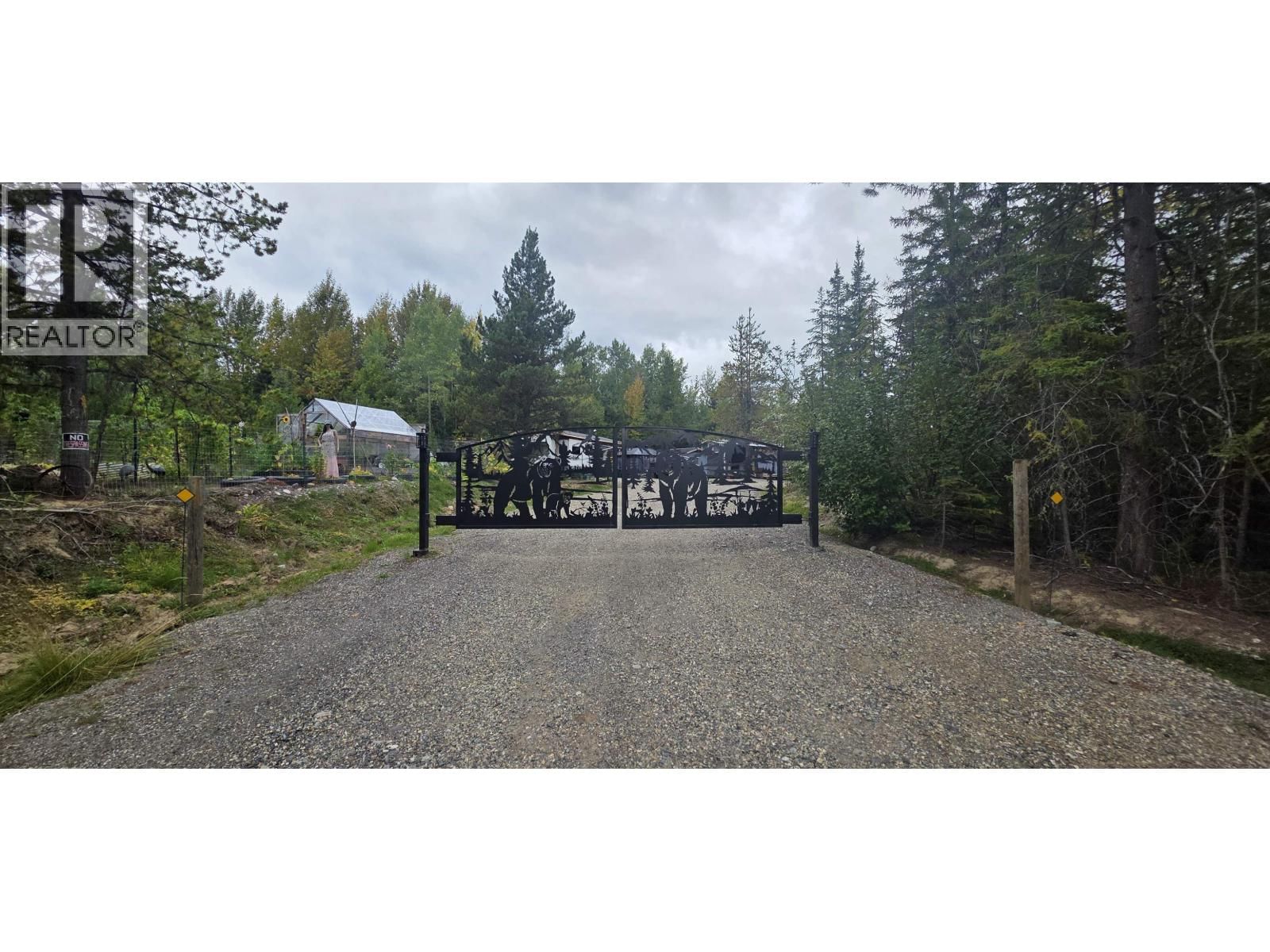 2780 CHRISTOPHER Drive, Prince George, British Columbia V2K 5W6