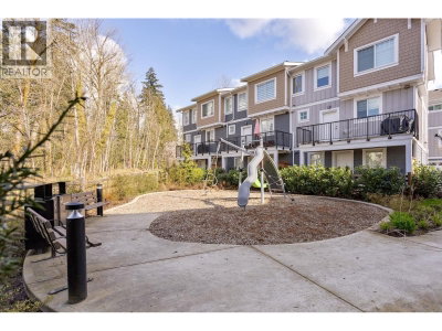 23108 LOUGHEED Highway | Maple Ridge British Columbia | Slide Image Five