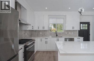 23108 LOUGHEED Highway | Maple Ridge British Columbia | Slide Image Nine