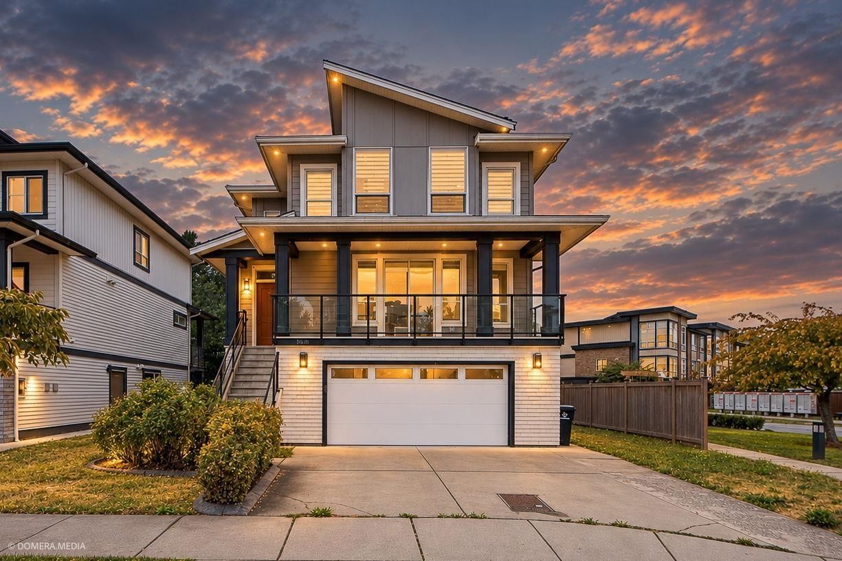 8405 MIDTOWN Way, Chilliwack, British Columbia V2P 0G5