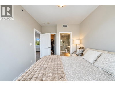 3533 ROSS Drive | Vancouver British Columbia | Slide Image Eighteen