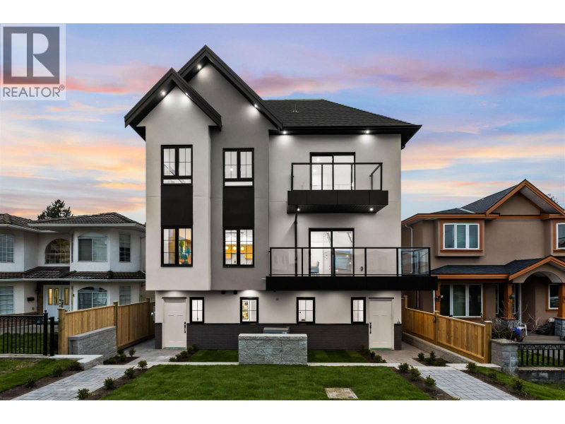 7353 12TH Avenue Burnaby British Columbia, V3N 2J8 - 5 Bedrooms Home For Sale