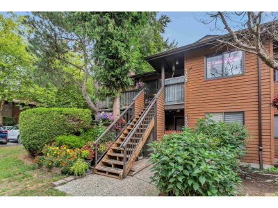 10620 150 Street | Surrey British Columbia | Slide Image Fifteen