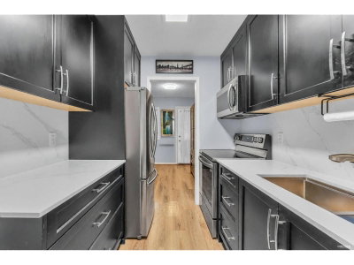 10620 150 Street | Surrey British Columbia | Slide Image Nine