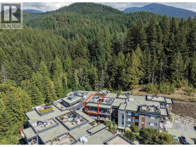 41328 SKYRIDGE Place | Squamish British Columbia | Slide Image Two