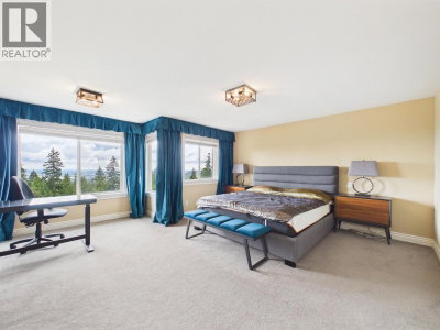 3010 MAPLEWOOD Court | Coquitlam British Columbia | Slide Image Fifteen