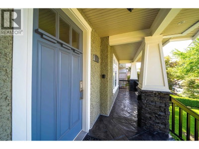 18 HYTHE Avenue | Burnaby British Columbia | Slide Image Thirty-five