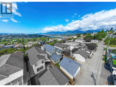 18 HYTHE Avenue | Burnaby British Columbia | Slide Image Thirty-seven