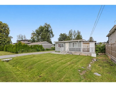 12441 113 Avenue | Surrey British Columbia | Slide Image Four