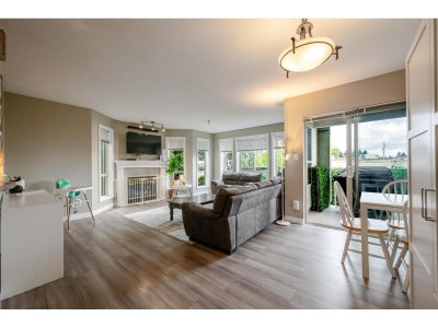 2585 WARE Street | Abbotsford British Columbia | Slide Image Three