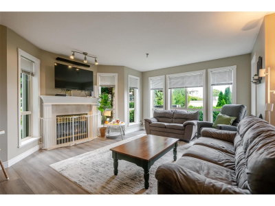 2585 WARE Street | Abbotsford British Columbia | Slide Image Four