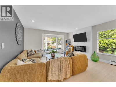 1140 FALCON Drive | Coquitlam British Columbia | Slide Image Two
