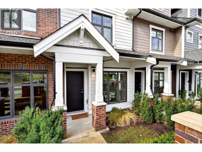 678 FAIRVIEW Street | Coquitlam British Columbia | Slide Image Three
