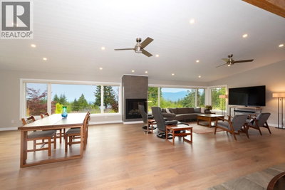 465 SUNSET Road | Bowen Island British Columbia | Slide Image Six