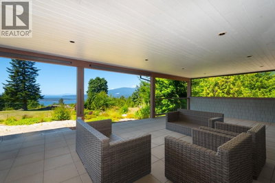 465 SUNSET Road | Bowen Island British Columbia | Slide Image Eight