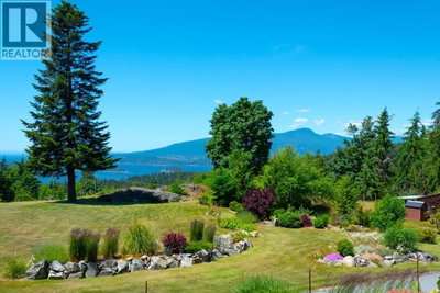 465 SUNSET Road | Bowen Island British Columbia | Slide Image Nine