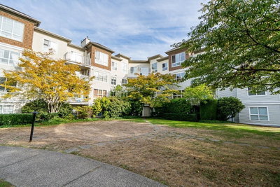 10186 155 Street | Surrey British Columbia | Slide Image Twenty-eight