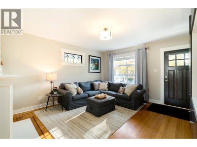 2267 NAPIER Street | Vancouver British Columbia | Slide Image Six