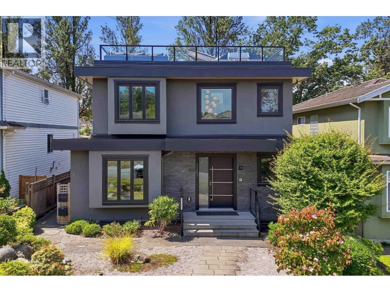 3287 MATAPAN Crescent Vancouver British Columbia, V5M 4A9 - 6 Bedrooms Home For Sale