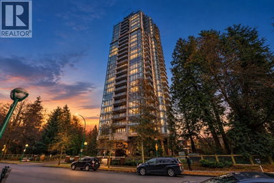 7088 18TH Avenue | Burnaby British Columbia | Slide Image One
